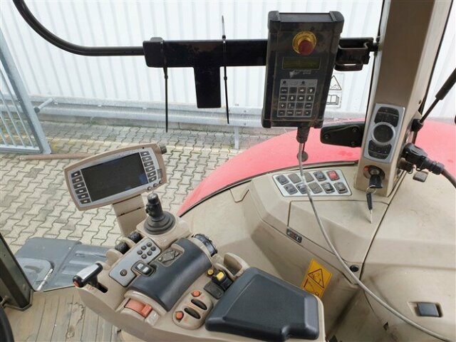 Tracteur agricole Massey Ferguson MF 8650 Dyna-VT